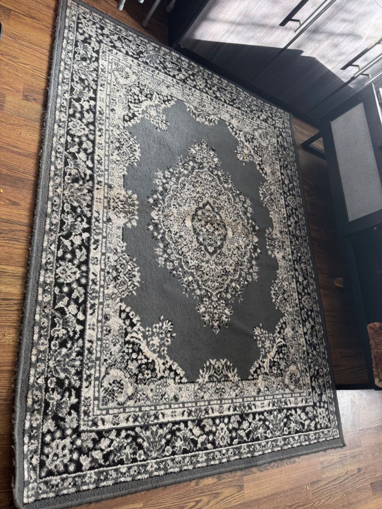 Argos traditional grey rug carpet 160 x 120cm
