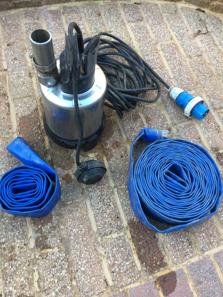  Water Pump kit.  All in good working order
