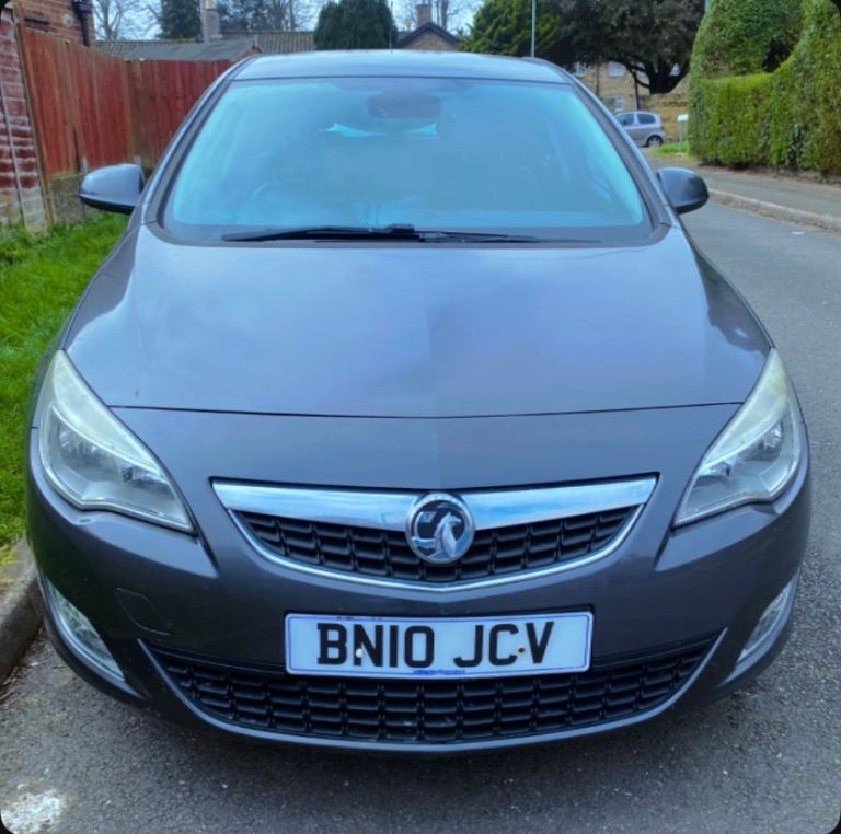 Astra 12 month mot 1.6 petrol good runner cheap price 795£