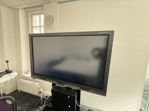SMART Board 8055i 55" Interactive Touchscreen Display / Meeting Room Screen