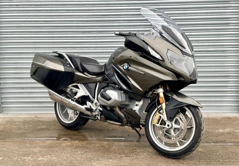 BMW R 1250 RT LE (2020)  Full BMW Service History   All Accessories included