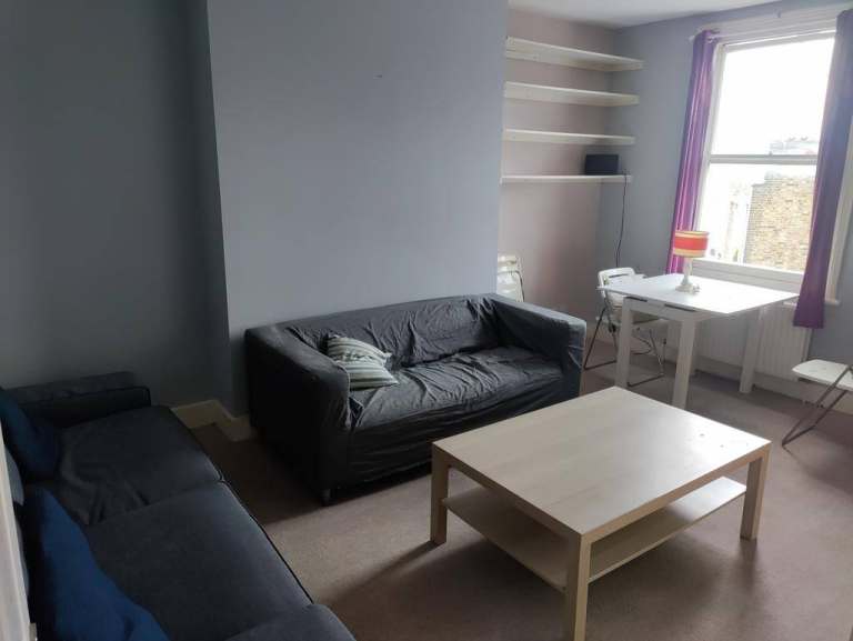 4 Bedroom, 2 Bath split level Flat to Rent in Richmond Wat, W14 0AS