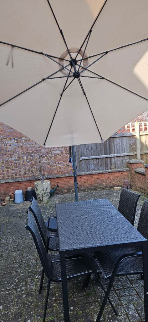 Large double room close to L&D hospital 