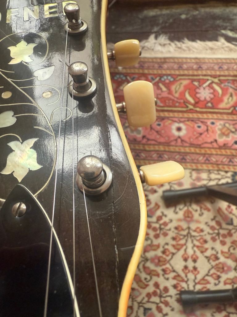 Hofner Verithin 1963 Cherry Hollow Body Electric Guitar