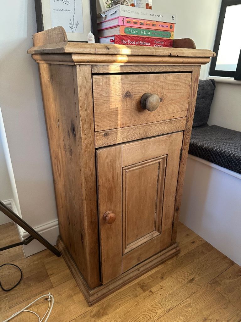 Solid wood side storage unit