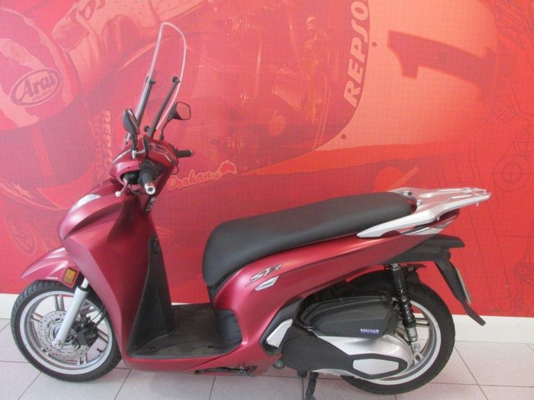 2021 Honda SH350i - 5184 Miles