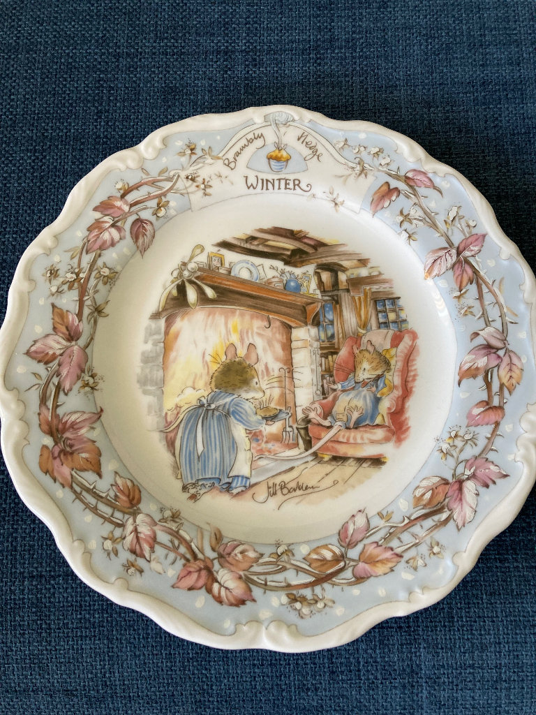Royal Doulton, Winter, Brambly Hedge plate 