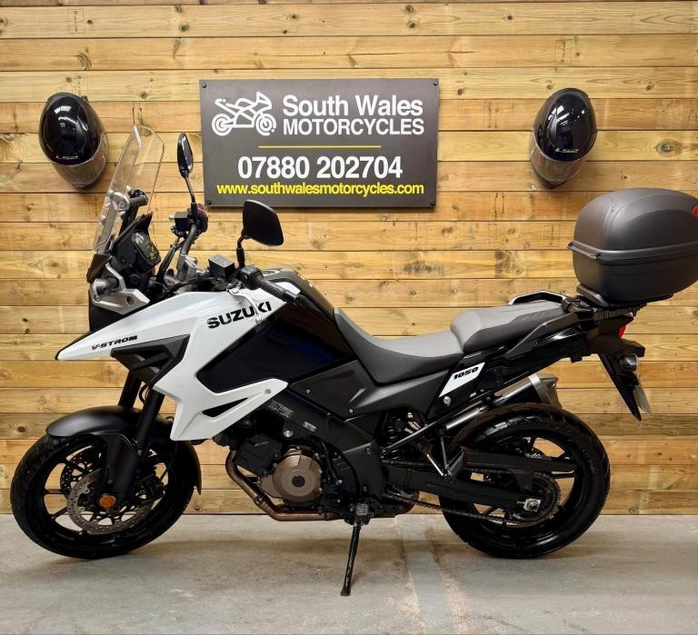 Suzuki V-Strom 1050 / 2021 model / just 7.6k miles 
