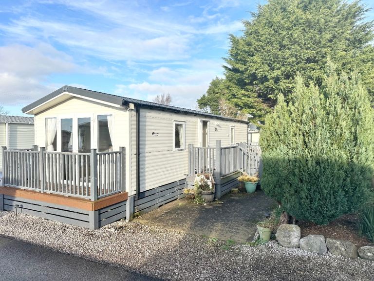 Static caravan for sale low site fees, patio doors on 12 month park 