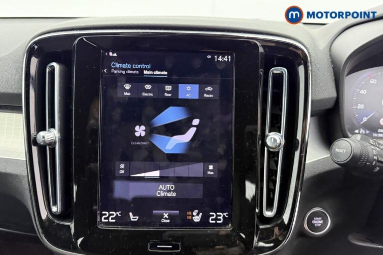 2022 Volvo XC40 1.5 T4 Recharge PHEV Plus Dark 5dr Auto SUV Hybrid Automatic