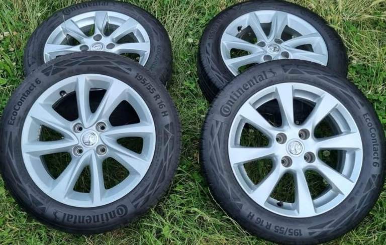 Vauxhall corsa f alloys & tyres 