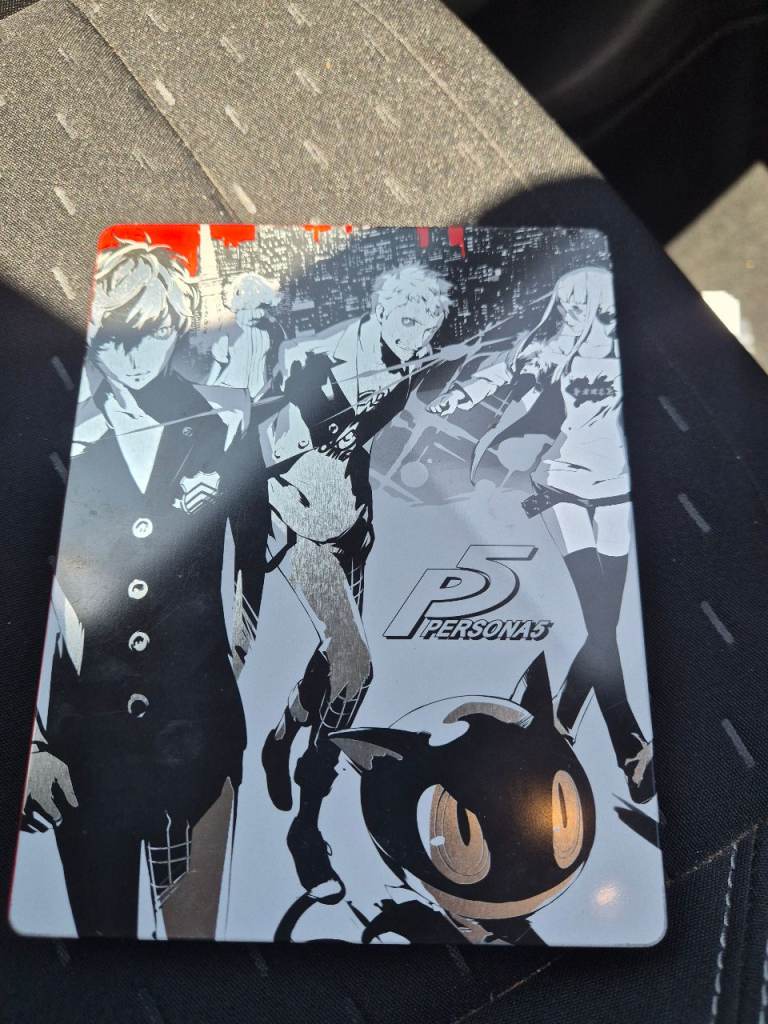 Persona 5 Royal Steelbook PS4 – Good Condition and Sekiro Shadows die twice 