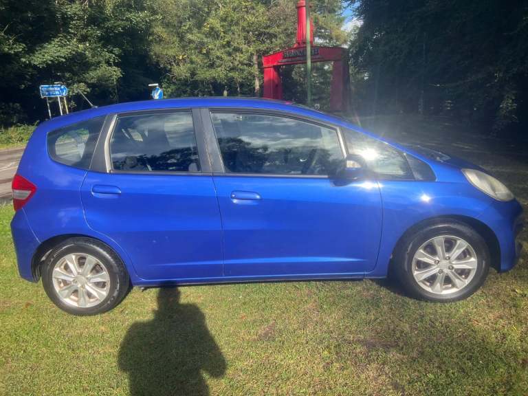 image for HONDA JAZZ 1.4 i-VTEC ES Blue Auto Petrol 2012