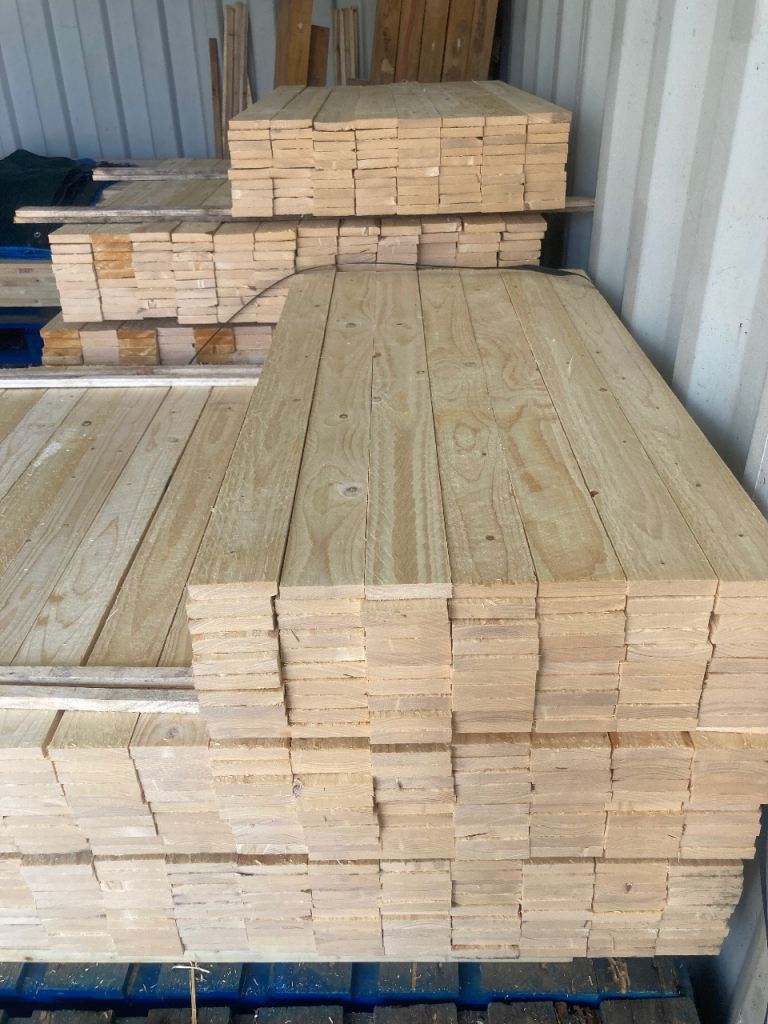 Wood cladding pallet slats 