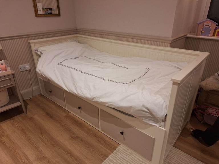 image for Ikea day bed 