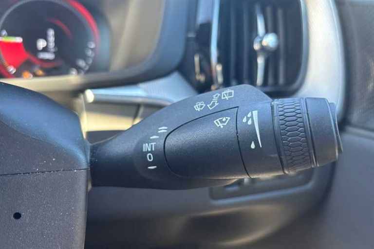 2020 Volvo XC60 2.0 T8 [390] Hybrid R DESIGN Pro 5dr AWD G tronic ESTATE PETROL/ELECTRIC Automatic