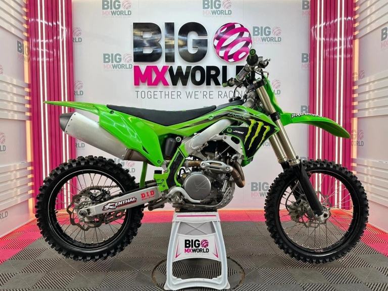 Kawasaki KXF 450 2023 - Approx 50 Hrs - Ti FootPegs, Renthal Fatbars, Start Dev