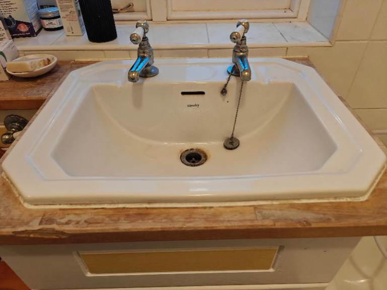 Ceramic Bathroom sink