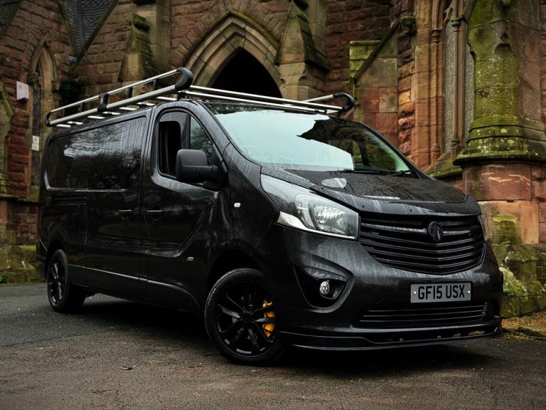 VAUXHALL VIVARO 1.6 CDTi LWB 2900 Sportive FACTORY CREW CAB MODIFIED