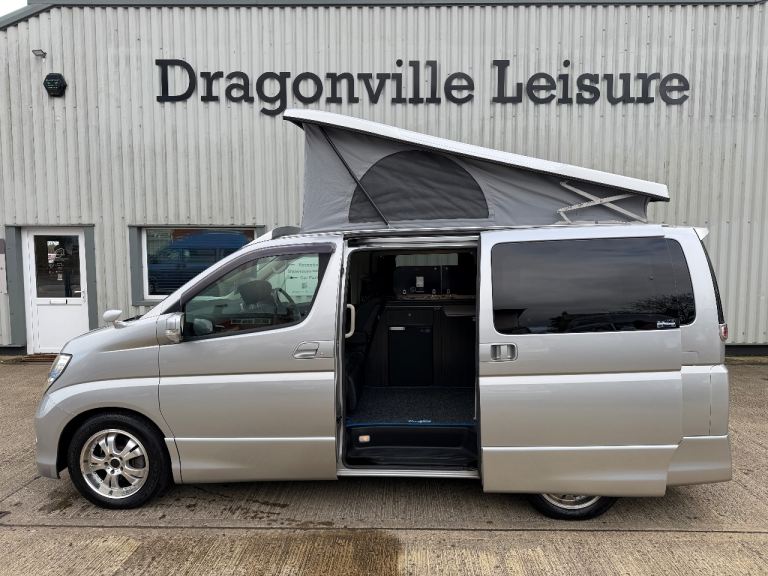 2007 Nissan Elgrand Highway Star 4x4 Luxury Camper Van PRO Conversion