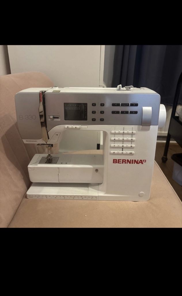 BERNINA Sewing Machine – Good Condition, Ready to Use