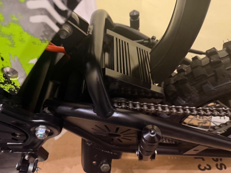 Vipcoo h3 dirt bike 4 weeks old bought it brand new 19th november 