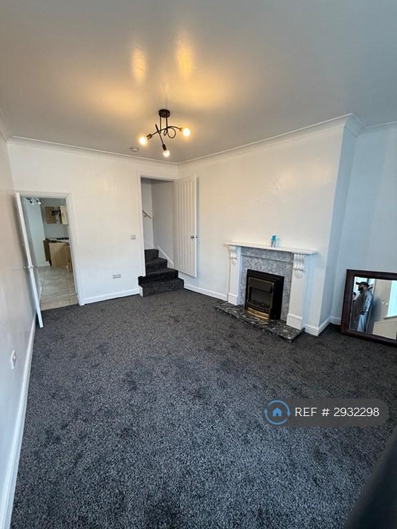 2 bedroom house in Cobden St, Bradford, BD15 (2 bed) (#2932298)