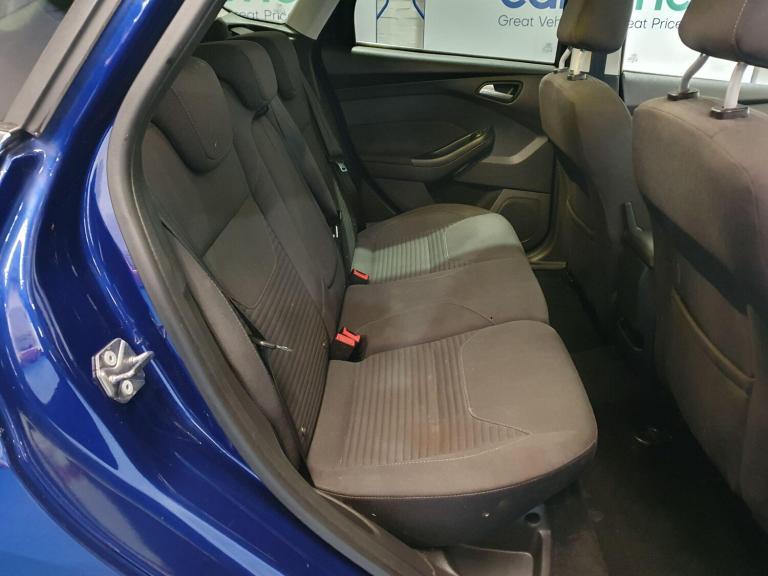 2017 Ford Focus 1.0 EcoBoost 125 Titanium 5dr HATCHBACK PETROL Manual