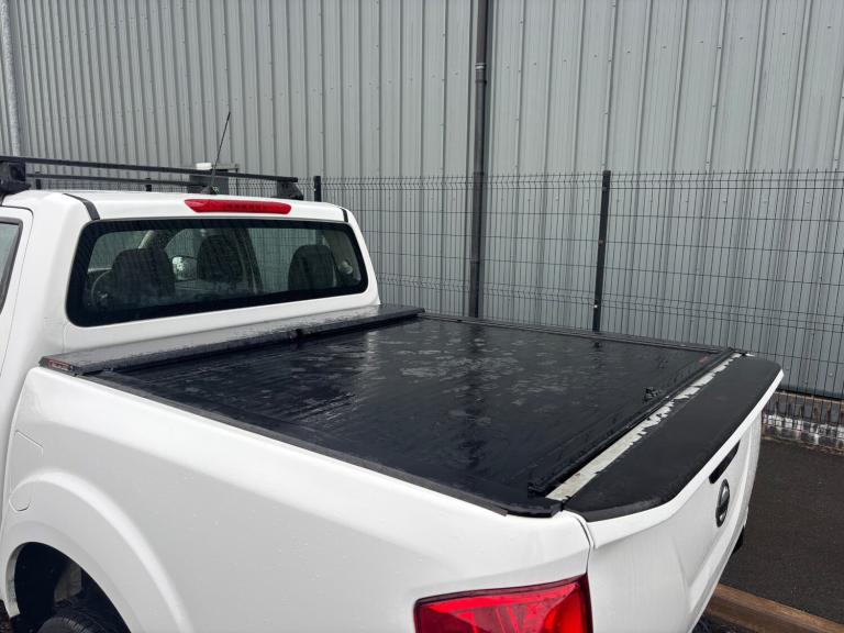 2021 (21) NISSAN NAVARA NP300 D23 2.3 DCI DOUBLE CAB PICKUP + TOW BAR &amp; ROLLER
