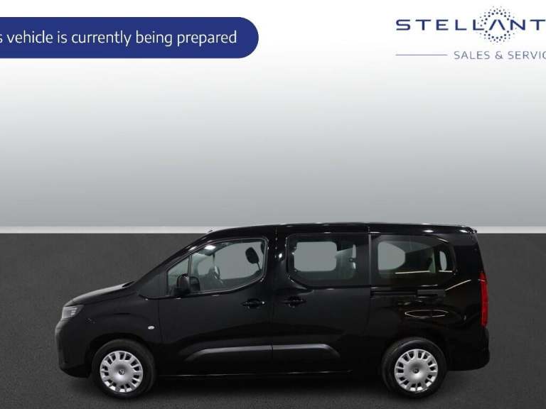 2024 Vauxhall Combo Life 100kW Design XL 52kWh 5dr Auto [7 Seat] MPV ELECTRIC Automatic