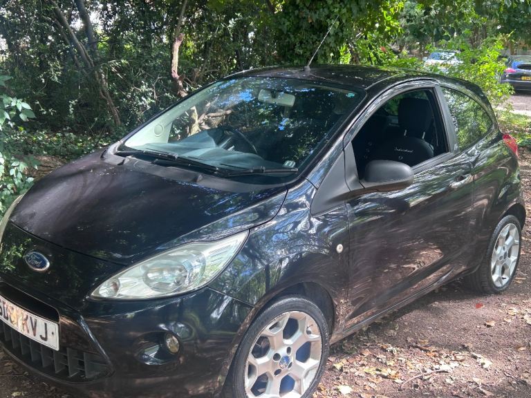 Ford, KA, Hatchback, 2011, Manua, 1242 (cc), 3 doors
