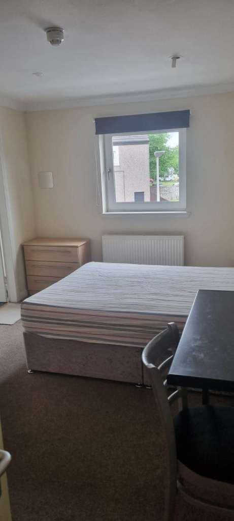 Bedsit Room to Let – Main Street, Blantyre
