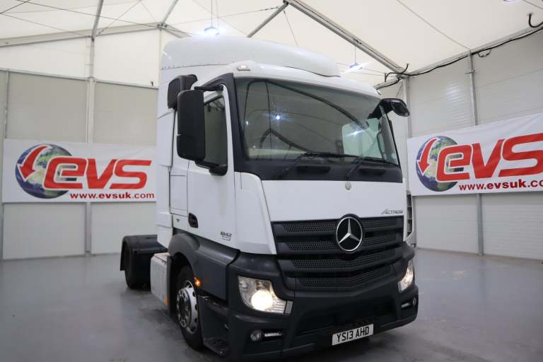2013 (13 PLATE) Mercedes Benz ACTROS 1842 4x2 Euro 5 Tractor Units
