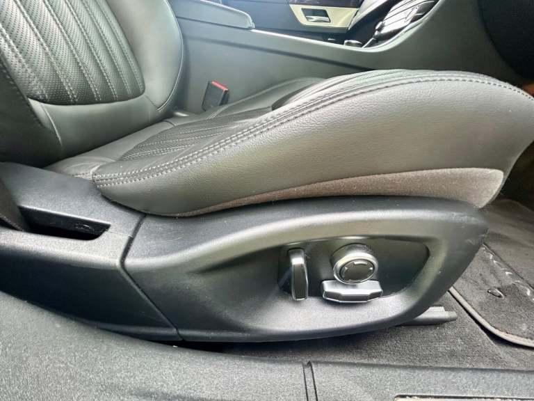 JAGUAR XF 2.0 T 250*PORTFOLIO ESTATE*Xenons-Meridian-FSH-ULEZ-Cam-Pronav*Superb