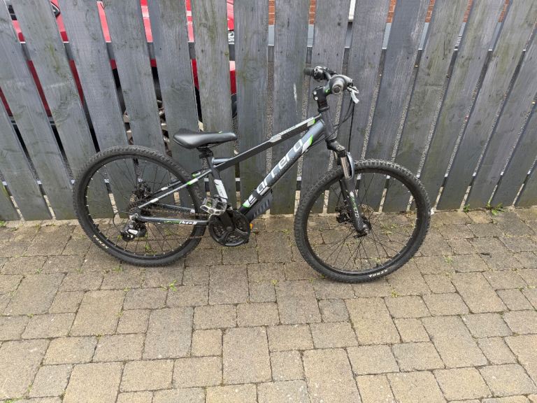 Carrera bike. Small frame 