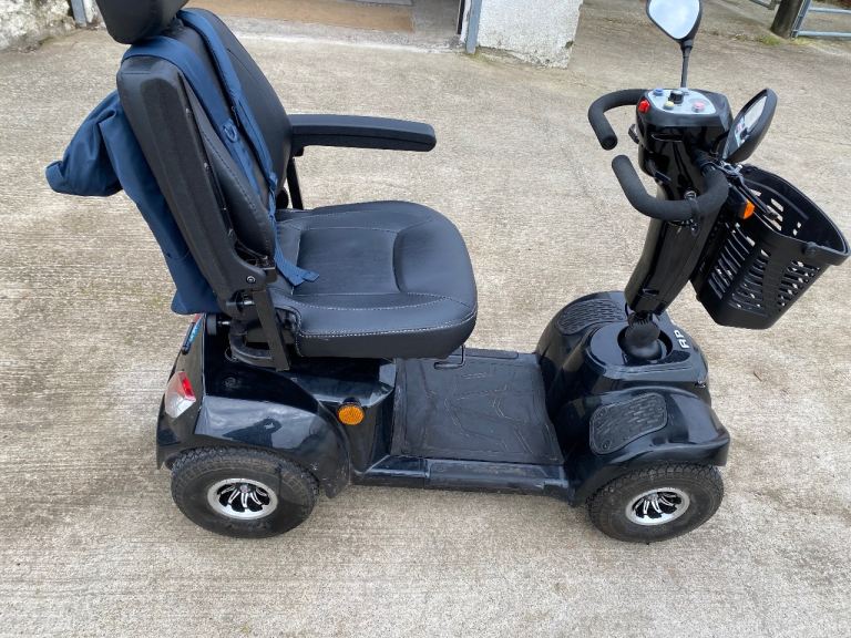 Deluxe Mobility Scooter