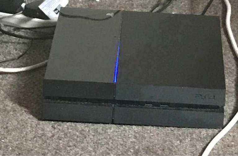 PlayStation 4 500GB Console - Fully Working - Good Condition £20 No Offers No Swaps - Cash Only