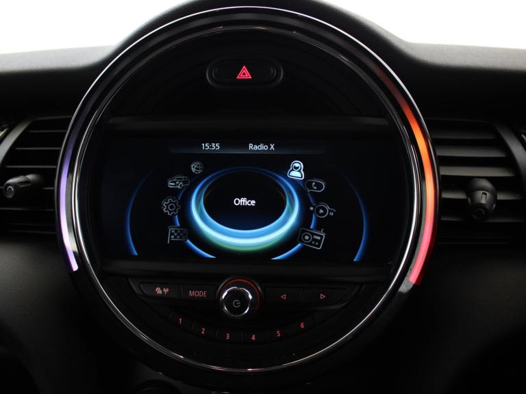 2016 MINI Hatch 2.0 Cooper S D 5dr Auto [Media Pack XL] Hatchback DIESEL Automatic