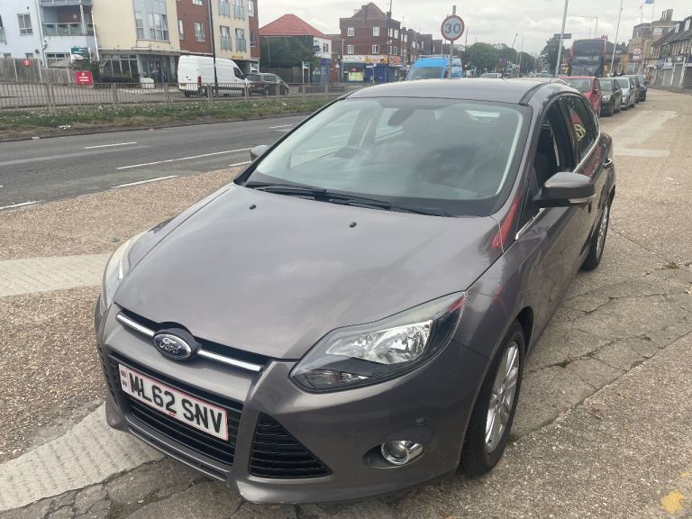 FORD FOCUS TITANIUM 62 PLATE(2012)1.6-AUTOMATIC 
