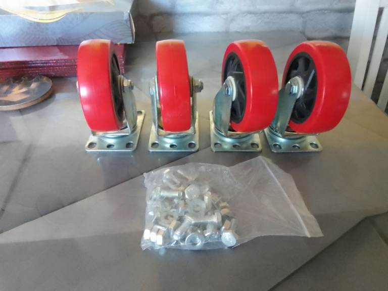 Set of 4 Swivel Castor Wheels with Fixings – New