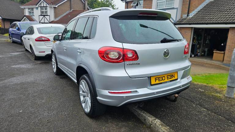 Volkswagen, TIGUAN, Estate, 2010, Manual, 1968 (cc), 5 doors