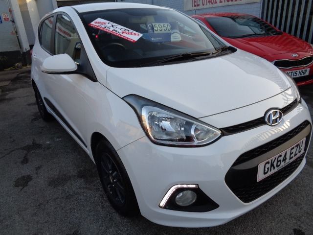 2014 Hyundai i10 1.2 Premium 5dr LOW Mileage HATCHBACK Petrol Manual