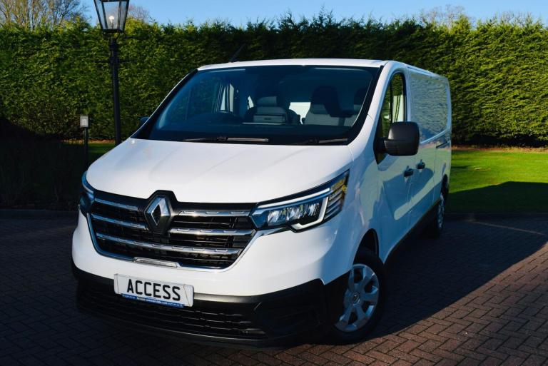 2022 Renault Trafic LL30 Blue dCi 130 Business+ Van PANEL VAN DIESEL Manual