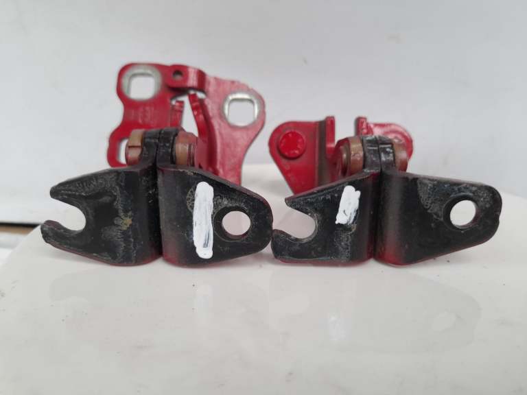 Tesla Model 3 Door Hinge 2017-2026