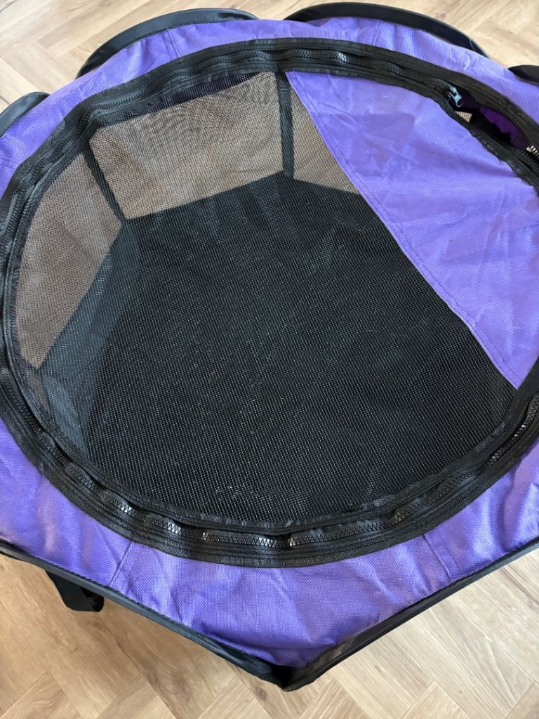 Popup pet playpen