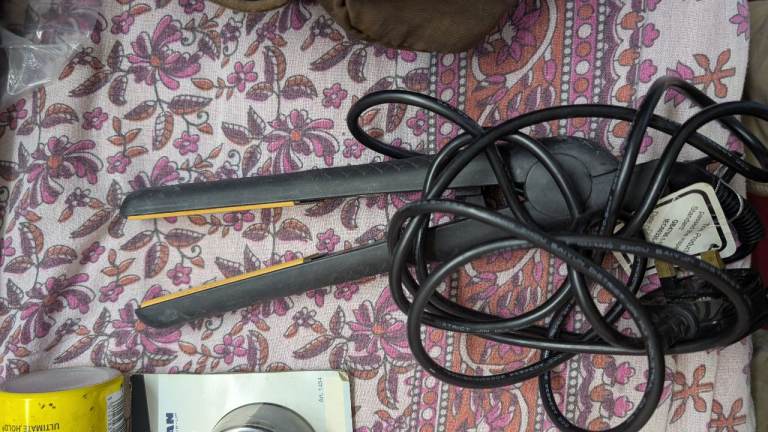 Hair straightener or curler