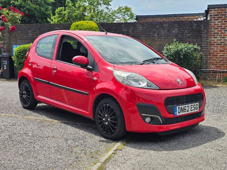 Peugeot, 107, Hatchback, 2012, Manual, 998 (cc), 5 doors