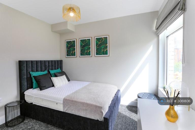 1 bedroom in Oakland Road, Wakefield, WF1 (#3061806)