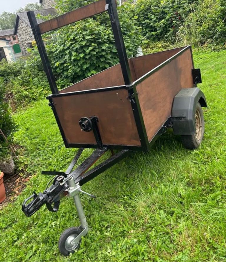 Single axle car trailer 