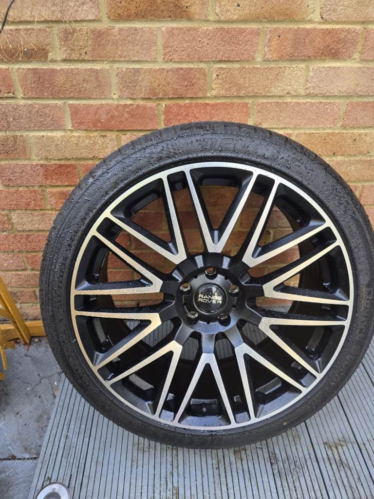 22inch alloy wheels